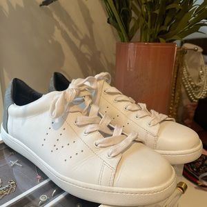 Vince white/gray leather sneakers